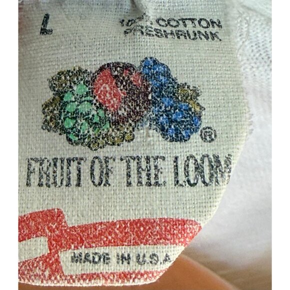 Vintage 1980s John Lennon The Kite T-Shirt, Distressed, Fruit of the Loom Size L - Picture 5 of 14